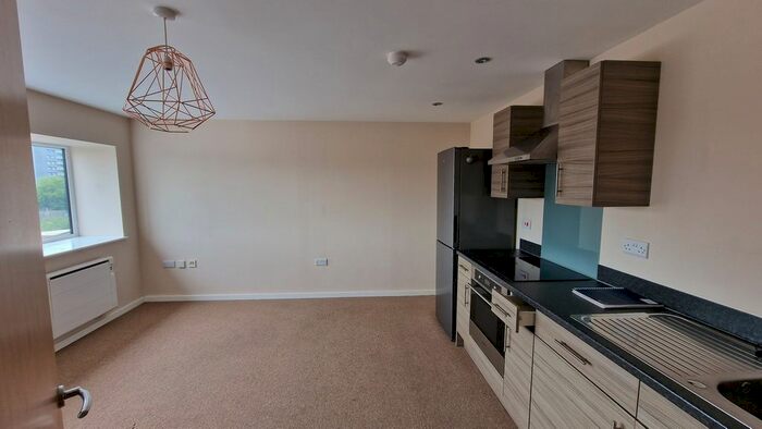 1 Bedroom Flat To Rent In Edward Street, Stockport, SK1