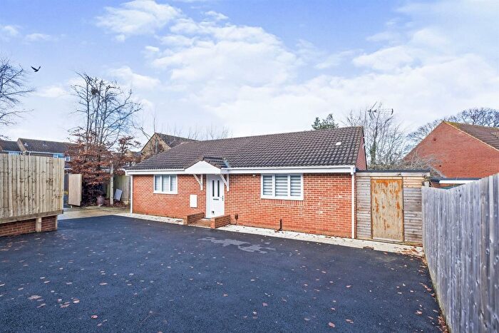 2 Bedroom Detached Bungalow For Sale In Medway Road, Swindon, SN25