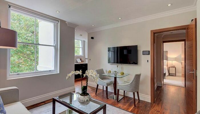 1 Bedroom Flat To Rent In Kensington Garden Square, Bayswater, W2