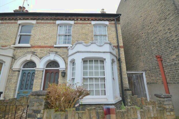 2 Bedroom End Of Terrace House To Rent In Sturton Street, Cambridge, CB1