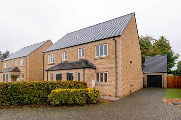 3 Bedroom Semi-Detached House For Sale In Prebendal Close, Nassington, PE8