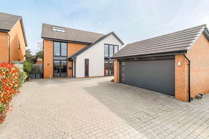 5 Bedroom Detached House For Sale In Brafield Road, Horton, NN7