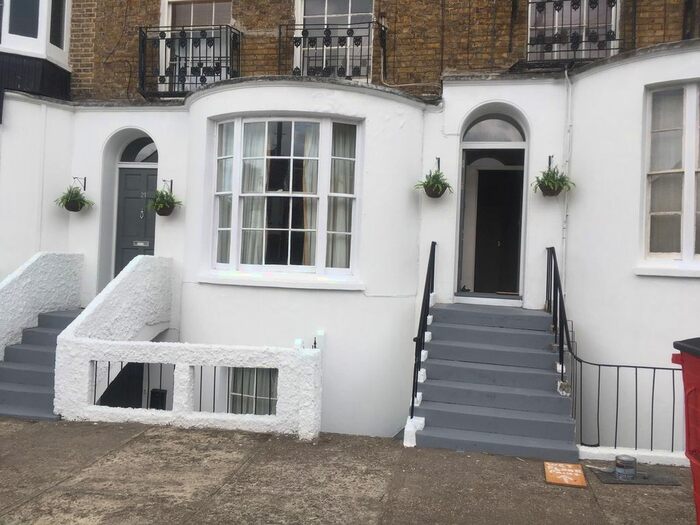 Studio To Rent In Nelson Place, Broadstairs, CT10