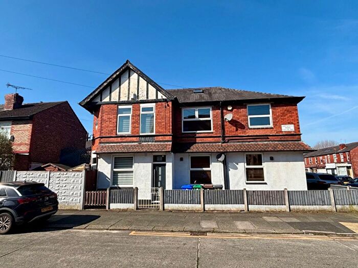 5 Bedroom End Terrace House For Sale In - Ladysmith Road, Didsbury, M20