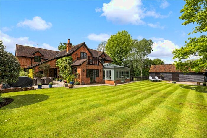 4 Bedroom Detached House For Sale In Goose Rye Road, Worplesdon, Guildford, Surrey, GU3
