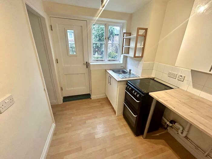 1 Bedroom Property To Rent In Short Row, Derbyshire, Belper, DE56