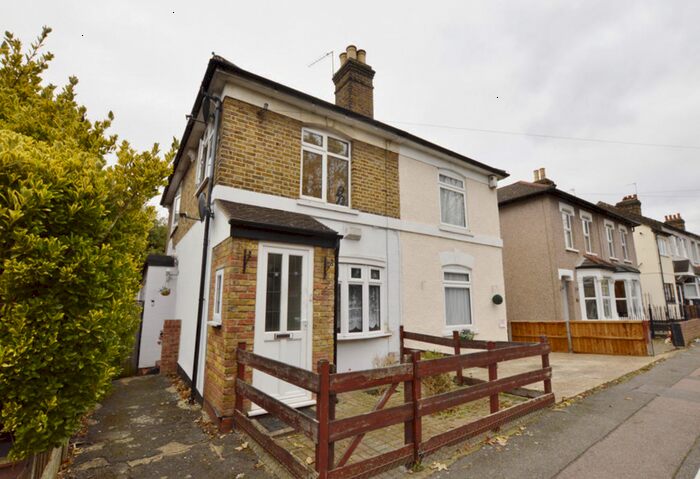 1 Bedroom Flat To Rent In Hainault, Romford, RM5