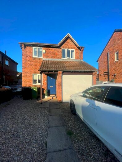 3 Bedroom Detached House To Rent In Middlecroft Drive, Strensall, York, YO32