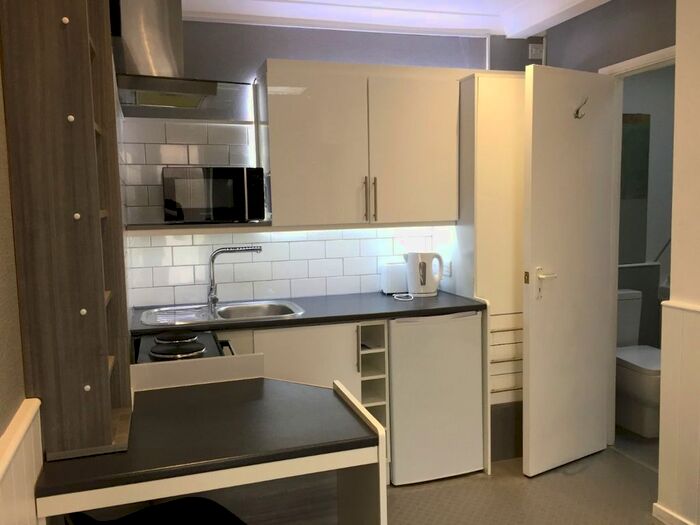 1 Bedroom Studio To Rent In Brancker Road, Queensbury, Harrow, HA3