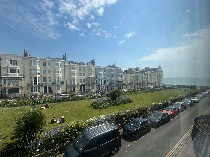 1 Bedroom Apartment To Rent In New Steine, Brighton, BN2