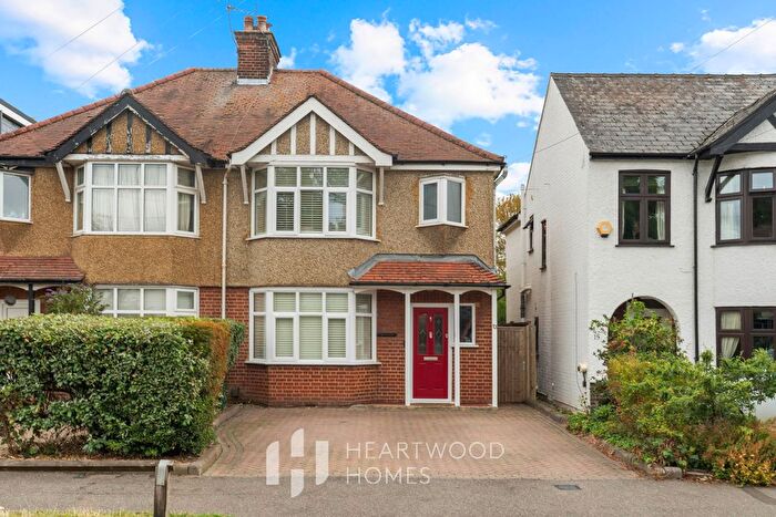 3 Bedroom Semi-Detached House For Sale In Colney Heath Lane, St. Albans, AL4