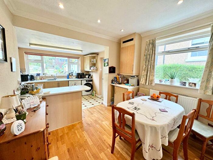 3 Bedroom Semi-Detached House For Sale In Vardre Avenue, Deganwy, LL31