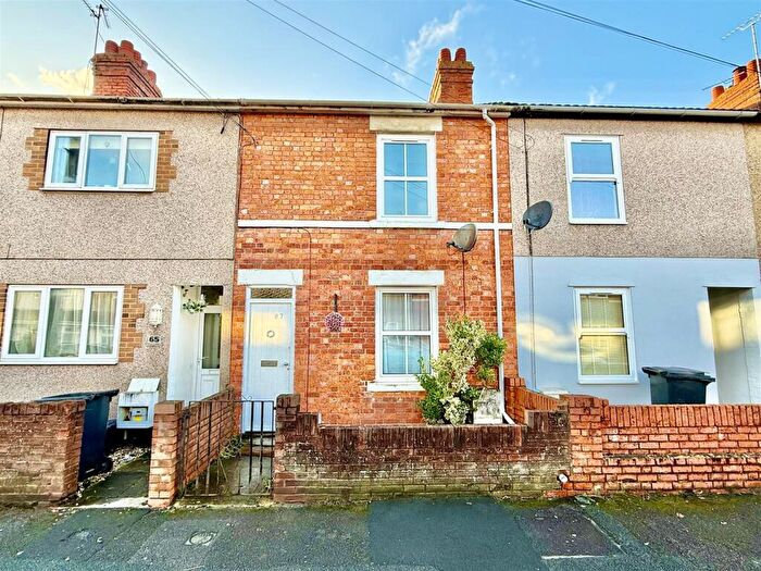 2 Bedroom Terraced House For Sale In Omdurman Street, Swindon, SN2