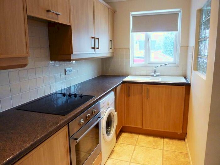 1 Bedroom End Of Terrace House To Rent In Harrison Close, Twyford, Reading, RG10