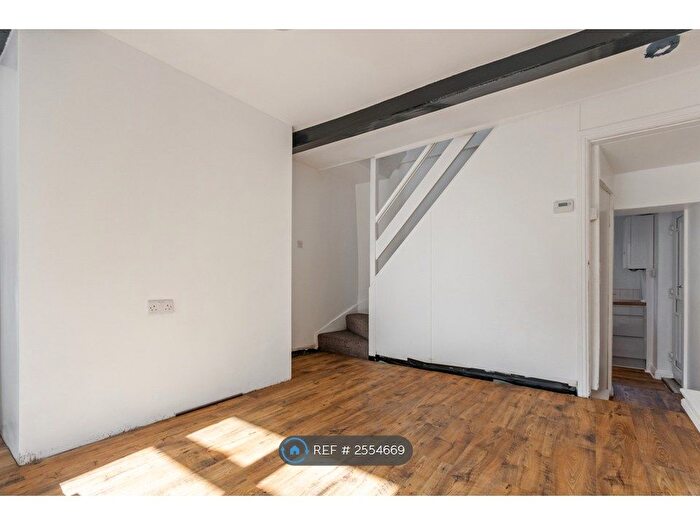 1 Bedroom Terraced House To Rent In Varley Street, Stanningley, Pudsey, LS28