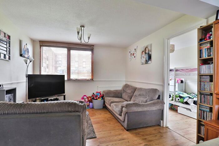 2 Bedroom Flat For Sale In Downland Place, Adastral Road, Poole, BH17