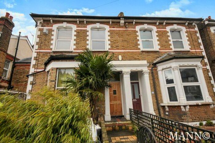 1 Bedroom Flat To Rent In Venner Road, London, SE26