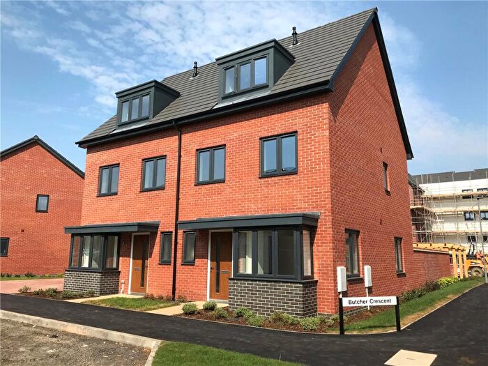 3 Bedroom Semi-Detached House To Rent In Butcher Crescent, Glebe Farm, Milton Keynes, MK17