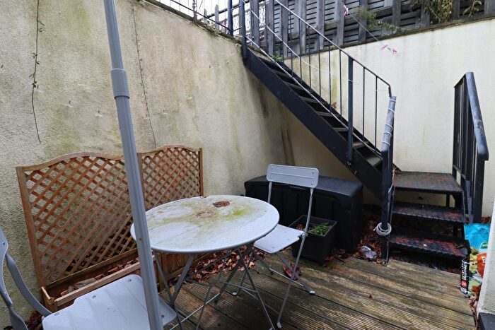 2 Bedroom Flat For Sale In London Road, Deal, Kent, CT14