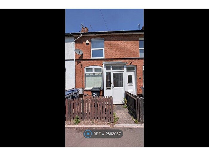 3 Bedroom Terraced House To Rent In Reservoir Road, Birmingham, B29