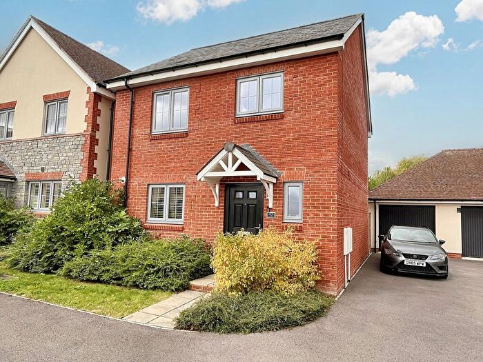 3 Bedroom Detached House For Sale In Dabinett Drive, Sandford, Winscombe., BS25
