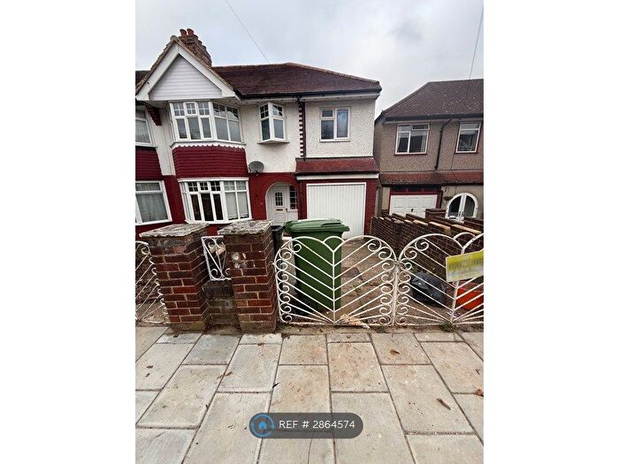 4 Bedroom Semi Detached House To Rent In Clayhill Crescent, London, SE9