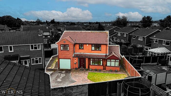 4 Bedroom Detached House For Sale In Cheltenham Close, Bedworth, Warwickshire, CV12