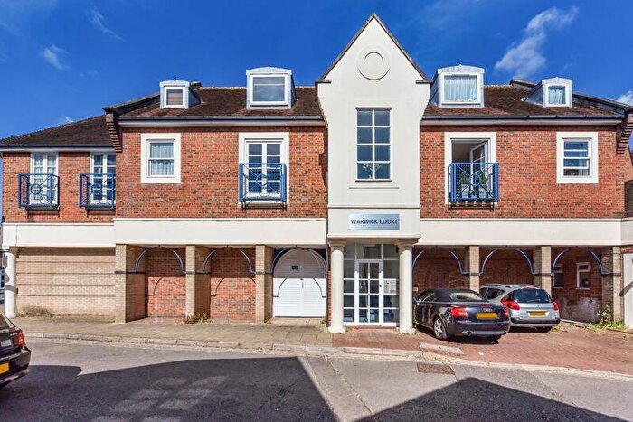 2 Bedroom Flat For Sale In Warwick Court, Kings Terrace, Emsworth., PO10