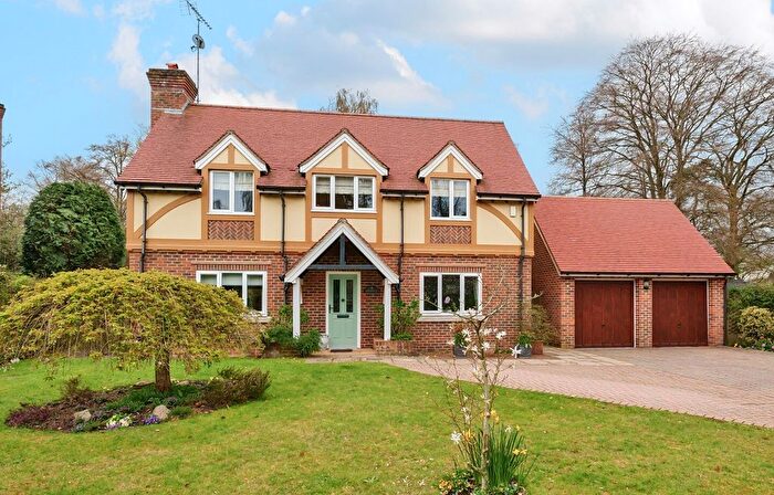 4 Bedroom Detached House For Sale In Thorne Close, Henley-On-Thames, Oxfordshire, RG9