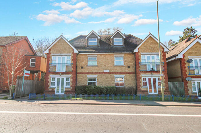 1 Bedroom Apartment For Sale In Cody Court, Farnborough Road, Farnborough, GU14