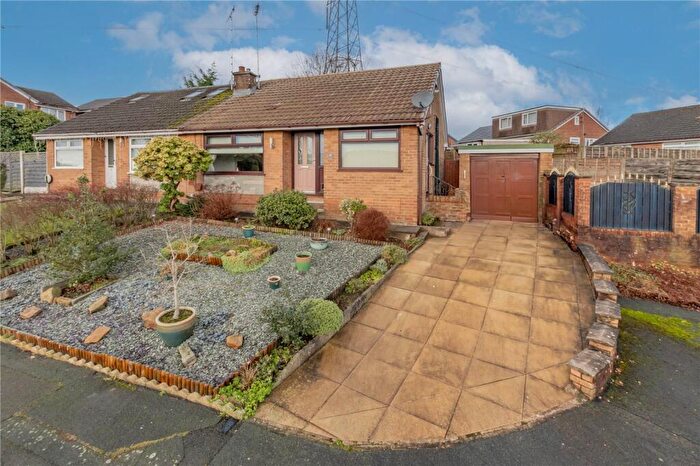 2 Bedroom Bungalow For Sale In Harewood Drive, Norden, Greater Manchester, OL11