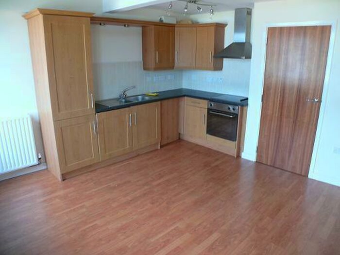 1 Bedroom Flat To Rent In Mill Street, Mill Street, Bradford, BD1