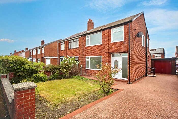 3 Bedroom Semi-Detached House For Sale In Grant Road, Wigan, WN3
