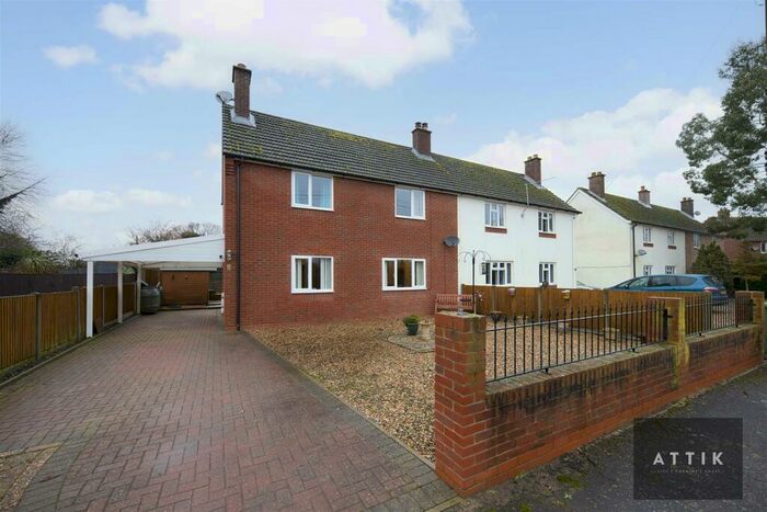 3 Bedroom Semi-Detached House For Sale In Tottington Road, Thompson, Thetford, IP24