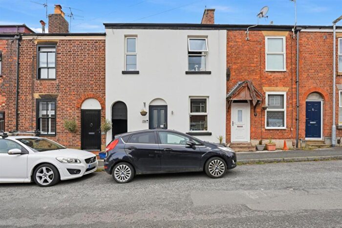 3 Bedroom House For Sale In Hobson Street, Macclesfield, Cheshire, SK11
