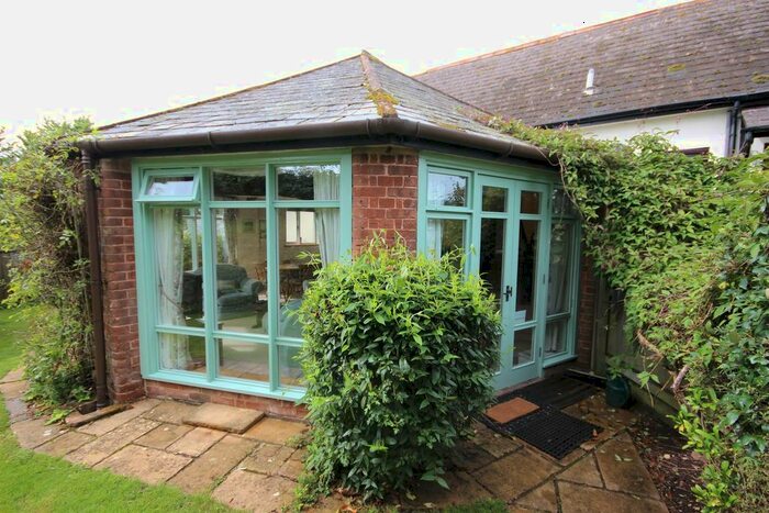 2 Bedroom Cottage To Rent In Exmouth Road, Colaton Raleigh, Sidmouth, EX10