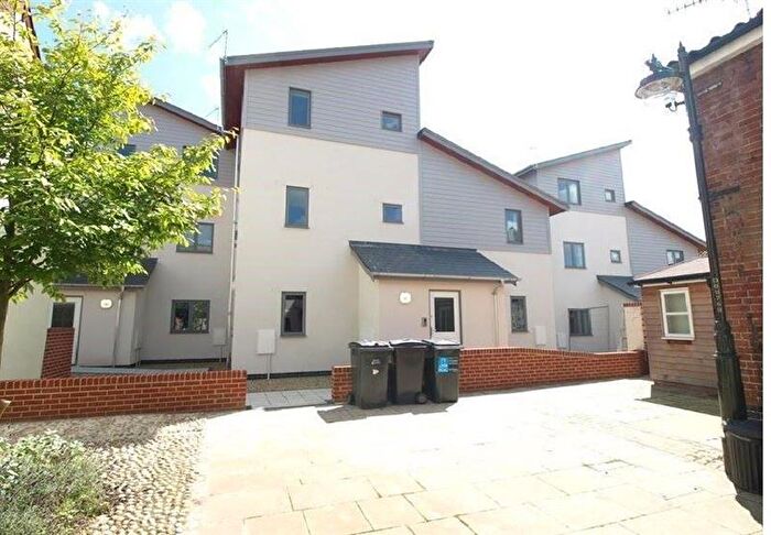 1 Bedroom Apartment To Rent In Little Bull Close, Norwich, NR3