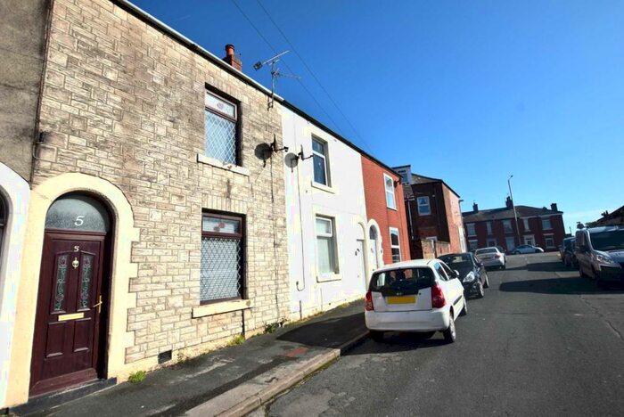3 Bedroom Terraced House To Rent In Rawlinson Street, Wesham, PR4