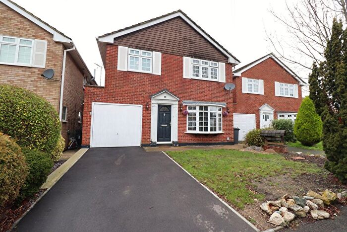 4 Bedroom Detached House For Sale In The Laurels, Rayleigh, SS6