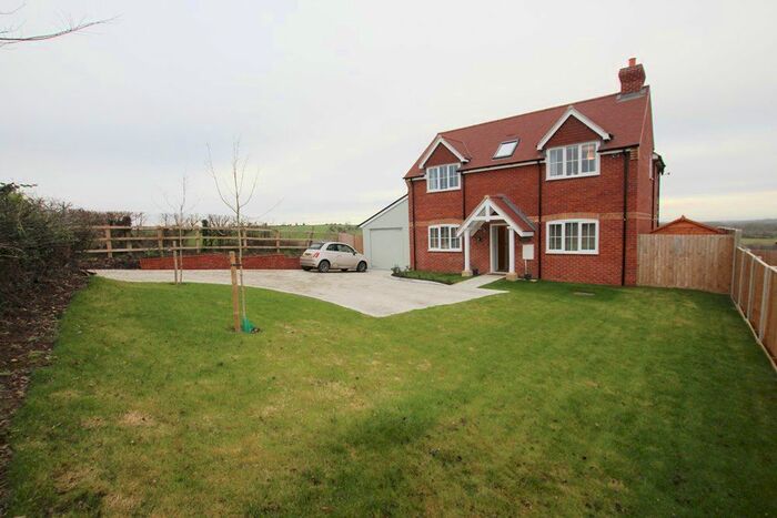4 Bedroom Detached House For Sale In Winchendon Road, Chearsley HP18