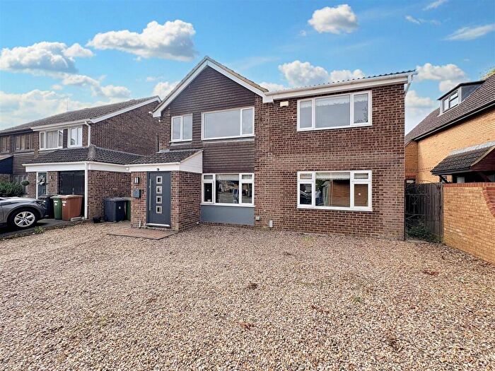 4 Bedroom Detached House For Sale In Roses Close, Wollaston, NN29