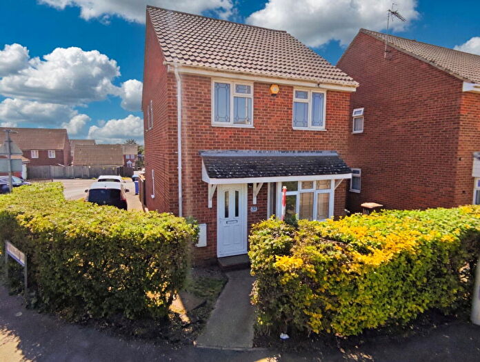 3 Bedroom Detached House For Sale In Beach Approach, Warden Bay, Sheerness, ME12