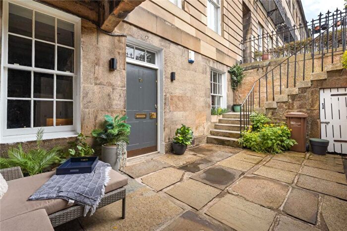 2 Bedroom Apartment For Sale In A Bellevue Terrace, New Town, Edinburgh, EH7