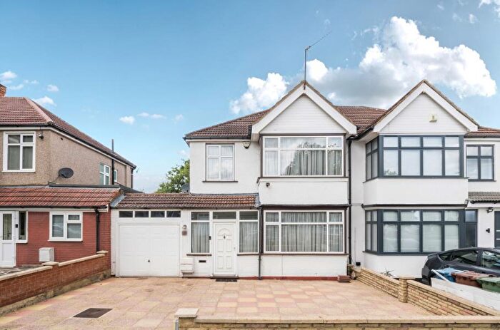 3 Bedroom Semi-Detached House For Sale In Kenton Gardens, Kenton, HA3