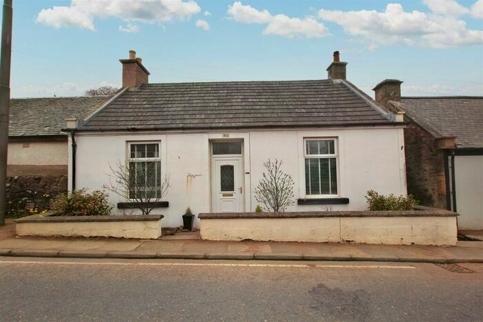 2 Bedroom Detached House For Sale In Hyndford Road, Lanark, ML11