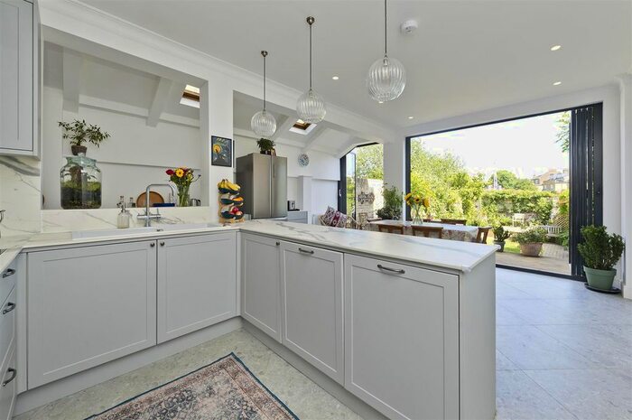 4 Bedroom Property To Rent In Barlby Road, London, W10