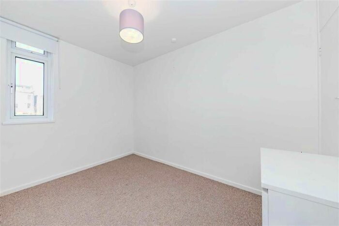 1 Bedroom Flat To Rent In Landsdowne Way, London, SW8