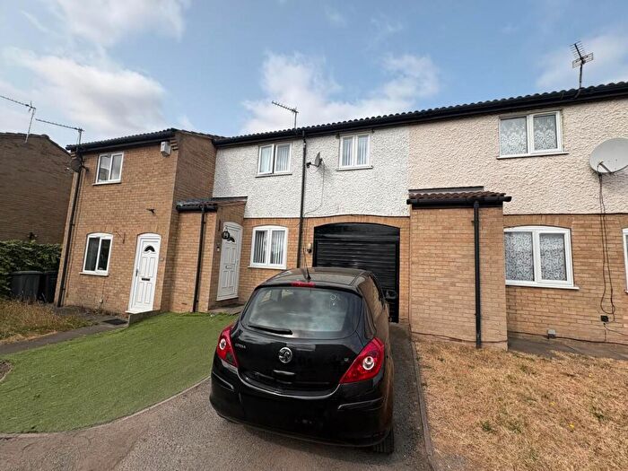 2 Bedroom House To Rent In Wimpole Road, Bramcote, NG9