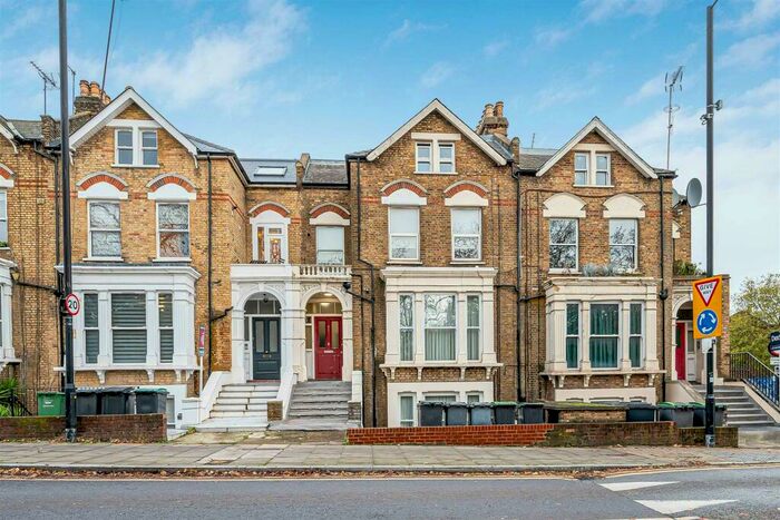 2 Bedroom Flat To Rent In Endymion Road, Finsbury Park, N4