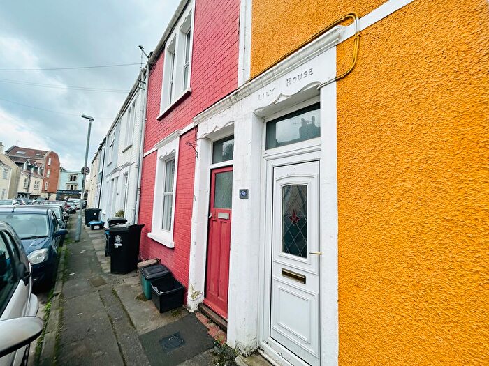 2 Bedroom Property To Rent In Exmoor Street, Bristol, BS3